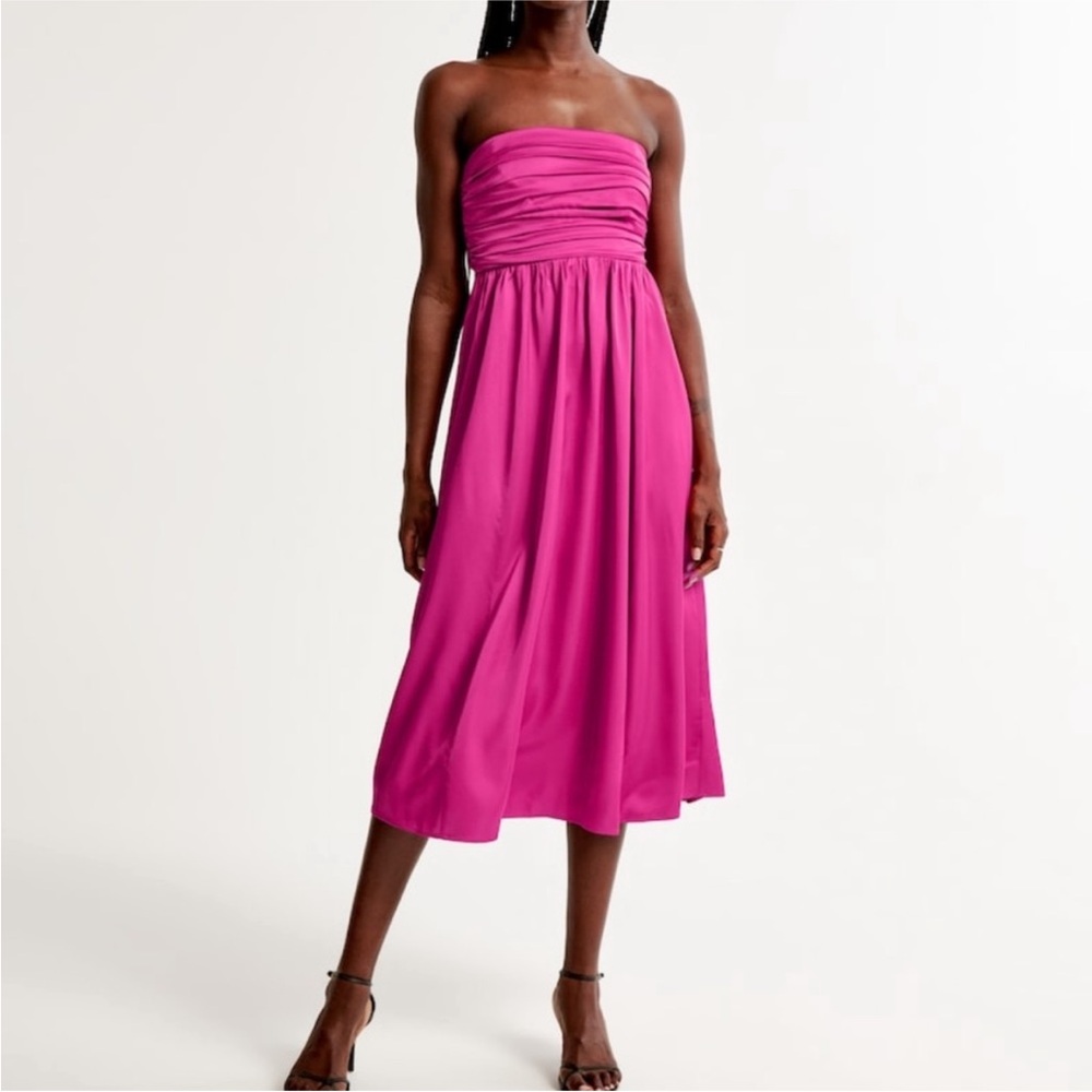 Abercrombie and Fitch Emerson Ruched Strapless Midi Dress. Size XS